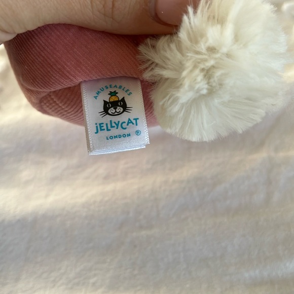 Jellycat Dainty Dessert Bunny Cupcake - Picture 4 of 4